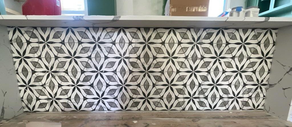 Star mosaic bar front