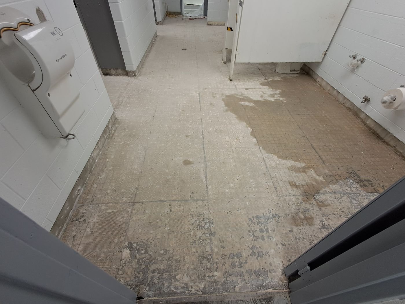 Commercial locker room floor removal