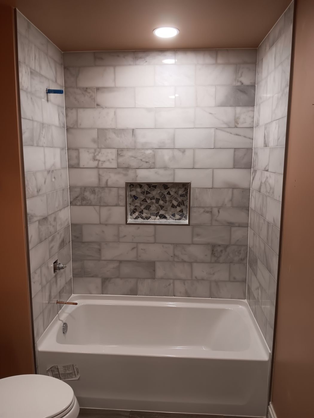 Marble subway tub surround